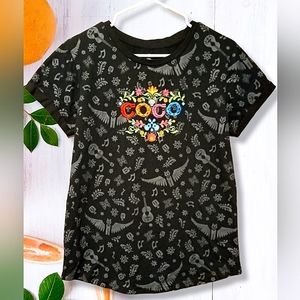 Disney COCO Embroidered Womens Graphic Tshirt Size L *EUC*.
